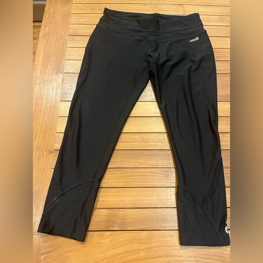 Avia Capri Workout Leggings